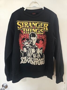 Netflix Stranger Things Crewneck Sweatshirt Men's Large Black Graphic Monsters